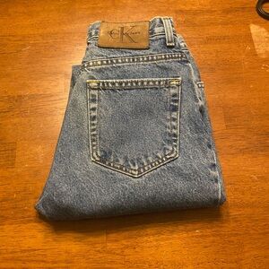 VTG 90’s Calvin Klein High Waisted Jeans in Classic Blue 4